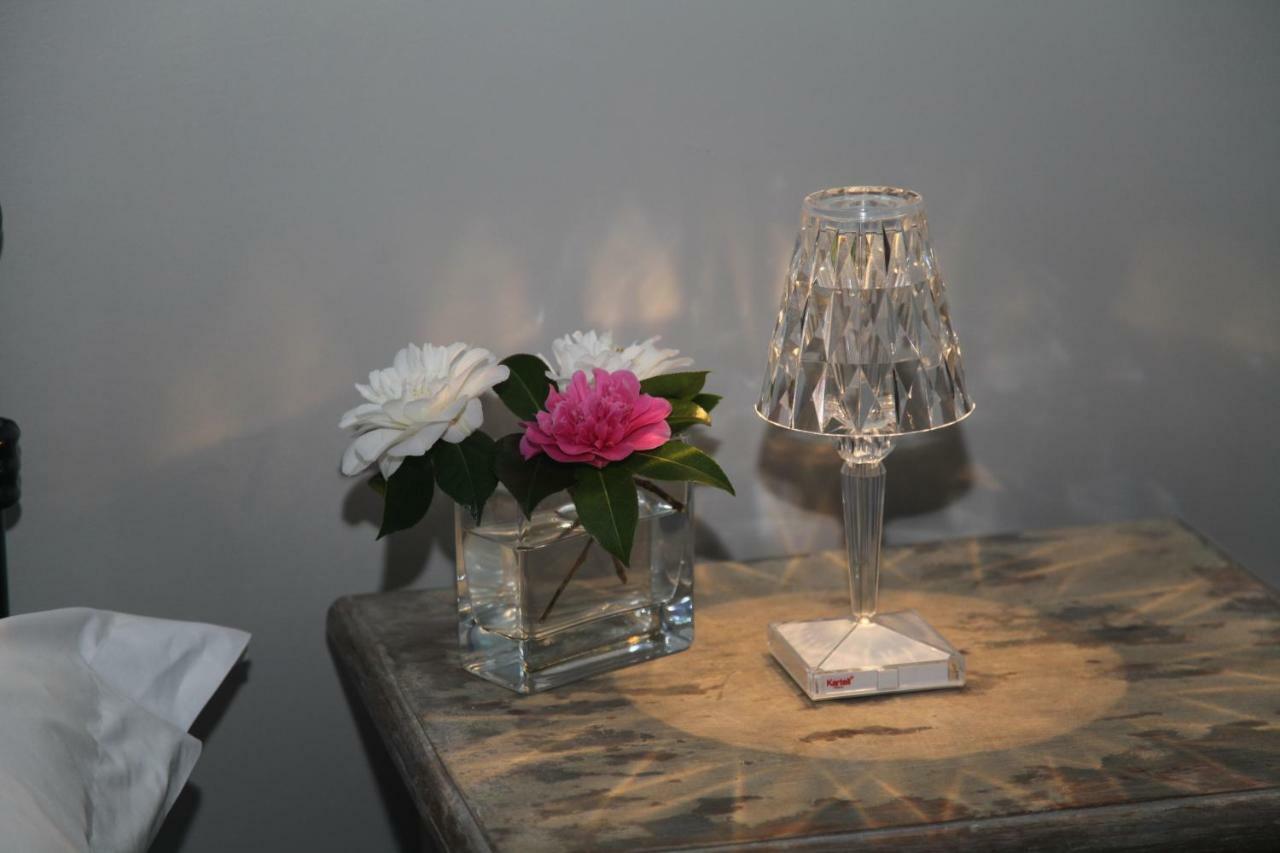 Ty Carreg Fach Staycation Cottage คาร์ดิฟฟ์ ภายนอก รูปภาพ